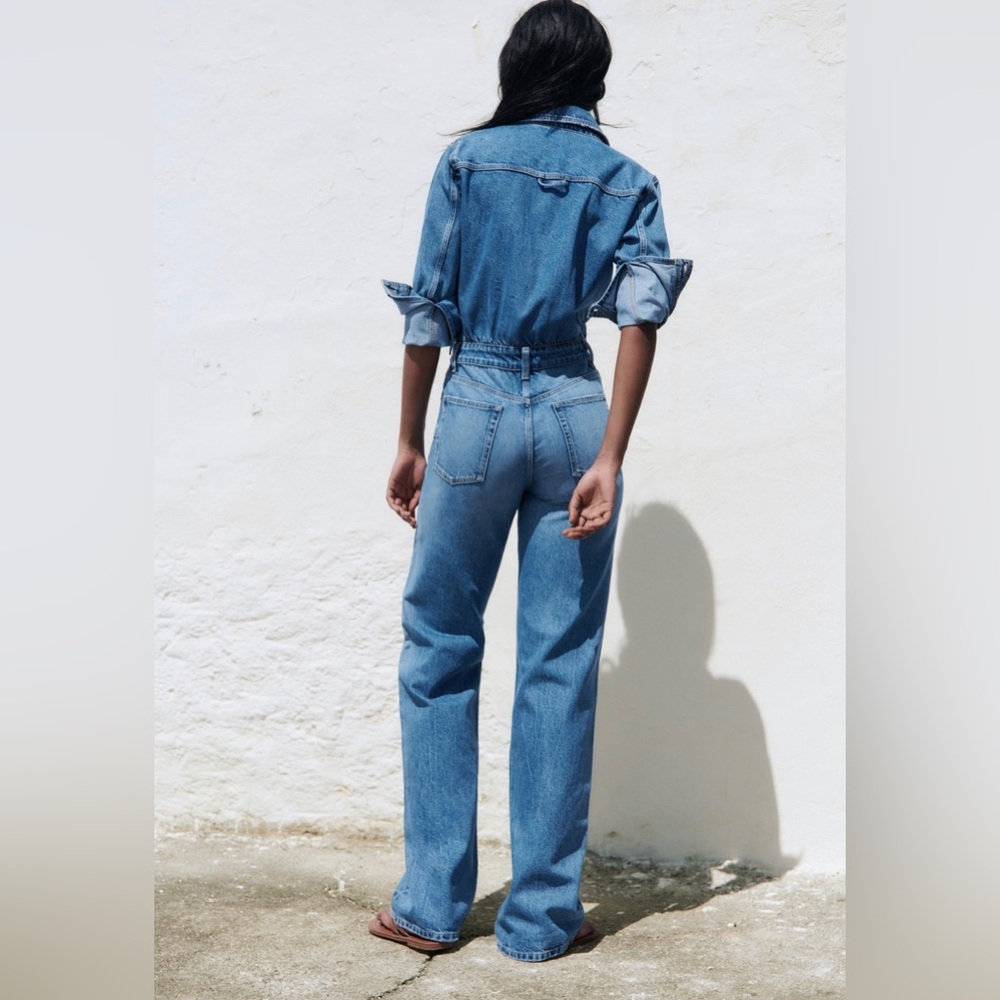 NWT ZARA WOMAN STRAIGHT-LEG DENIM JUMPSUIT SIZE M ***SOLD OUT***
